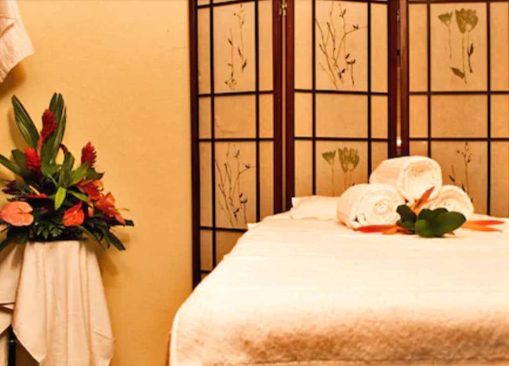 Golden Sands Hotel Christ Church Luaran gambar